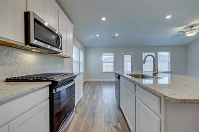 201 Fairmeadow Downs Drive, Hutto, TX 78634 - Photo 7