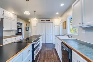 251 Oak Grove Dr, Dripping Springs, TX 78620 - Photo 15