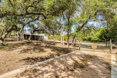 251 Oak Grove Drive, Dripping Springs, TX 78620 - Photo 27