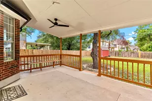 13102 Hunters Chase Dr, Austin, TX 78729 - Photo 33