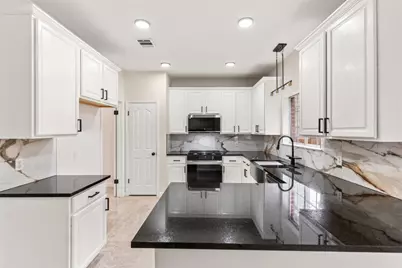 13102 Hunters Chase Drive, Austin, TX 78729 - Photo 11