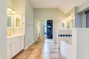 5847 Back Bay Ln, Austin, TX 78739 - Photo 23