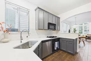 1819 Village Oak Ct, Austin, TX 78704 - Photo 7