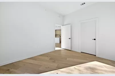 2209 S 1st Street #114, Austin, TX 78704 - Photo 17