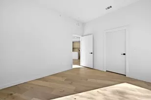 2209 S 1st St, Austin, TX 78704 - Photo 17