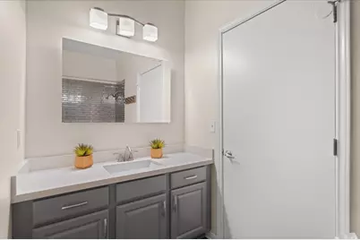 4806 Mendoza Drive, Austin, TX 78721 - Photo 15