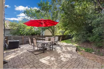 4806 Mendoza Drive, Austin, TX 78721 - Photo 21