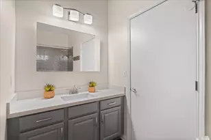 4806 Mendoza Dr, Austin, TX 78721 - Photo 15