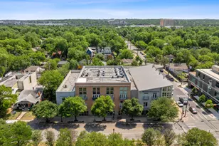 1601 E Cesar Chavez St, Austin, TX 78702 - Photo 37