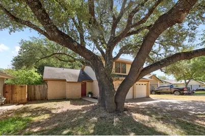 706 Milton Cove, Leander, TX 78641 - Photo 3