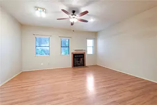 706 W 22nd St, Austin, TX 78705 - Photo 5