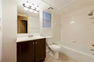 706 W 22nd St, Austin, TX 78705 - Photo 13