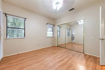 706 W 22nd Street #202, Austin, TX 78705 - Photo 7