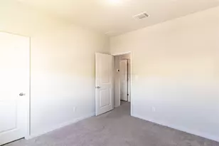 605 W South St, Leander, TX 78641 - Photo 15