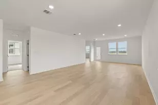 408 Sullivan Way, Elgin, TX 78621 - Photo 9