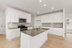 408 Sullivan Way, Elgin, TX 78621 - Photo 5