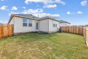 408 Sullivan Wy, Elgin, TX 78621 - Photo 21