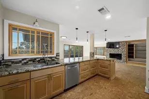 2204 Spring Creek Dr, Austin, TX 78704 - Photo 9