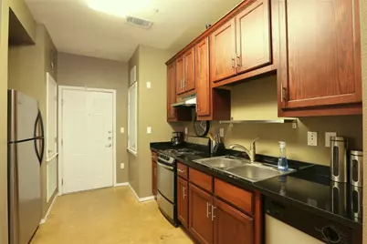 910 W 25th Street #502, Austin, TX 78705 - Photo 5