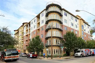 910 W 25th St, Austin, TX 78705 - Photo 3