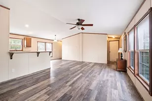 157 Lakeside Dr, Bastrop, TX 78602 - Photo 5