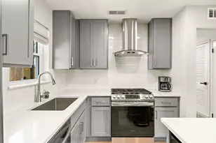 8001 Camden Dr, Austin, TX 78757 - Photo 7