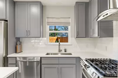 8001 Camden Drive, Austin, TX 78757 - Photo 9