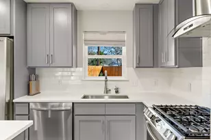 8001 Camden Dr, Austin, TX 78757 - Photo 9