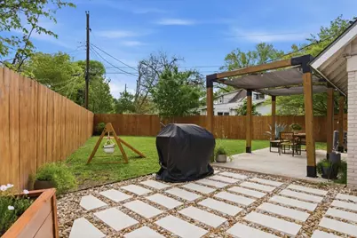 8001 Camden Drive, Austin, TX 78757 - Photo 25