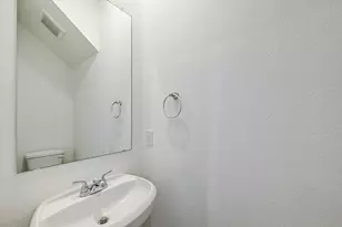 1012 Universal Dr, Hutto, TX 78634 - Photo 27