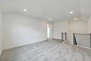 1012 Universal Dr, Hutto, TX 78634 - Photo 17