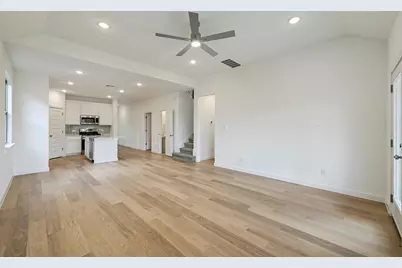 1012 Universal Drive, Hutto, TX 78634 - Photo 9