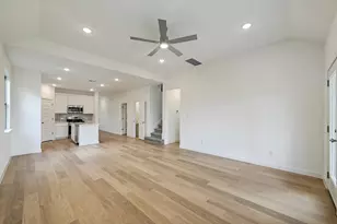 1012 Universal Dr, Hutto, TX 78634 - Photo 9
