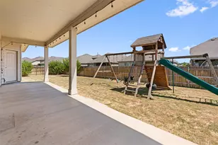 1205 Knowles Dr, Hutto, TX 78634 - Photo 31