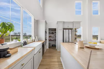 735 County Road 304, Jarrell, TX 76537 - Photo 7