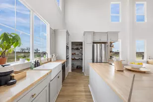 735 County Road 304, Jarrell, TX 76537 - Photo 7