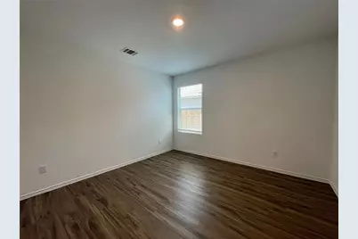 211 Coventry Drive, Hutto, TX 78634 - Photo 5