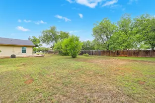 802 Ranch Rd, Georgetown, TX 78628 - Photo 19