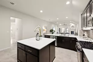 12617 Iron Bridge Dr, Manchaca, TX 78652 - Photo 9