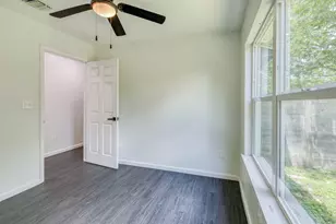 6202 Carnation Terrace, Austin, TX 78741 - Photo 23