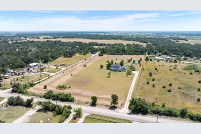 913 County Road 220, Florence, TX 76527 - Photo 39