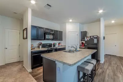 298 Shiro Drive, Kyle, TX 78640 - Photo 5