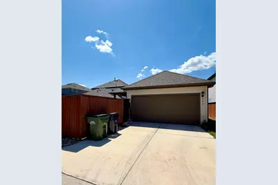 208 Flowers Avenue, Hutto, TX 78634 - Photo 9