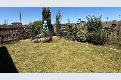 617 Ibis Falls Loop, Jarrell, TX 76537 - Photo 19