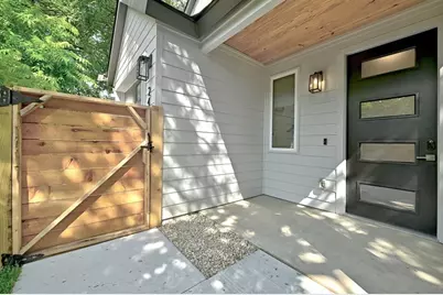 2405 E 11th Street #2, Austin, TX 78702 - Photo 5