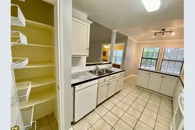 140 Llama Loop, Kyle, TX 78640 - Photo 11