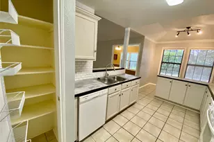 140 Llama Loop, Kyle, TX 78640 - Photo 11