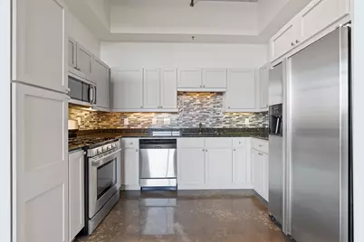 800 W 5th Street #702, Austin, TX 78703 - Photo 5