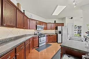 1313 Laurelleaf Dr, Pflugerville, TX 78660 - Photo 5
