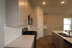 4613 Lava Is Dr, Austin, TX 78747 - Photo 3